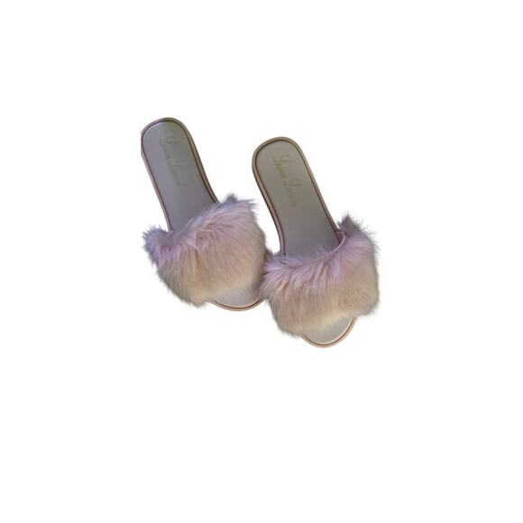 Lauren Lorraine Fluffy slippers in blush - Picture 2 of 4